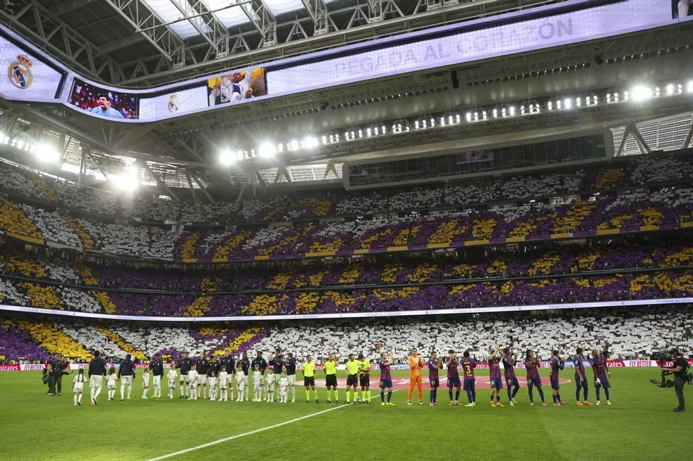El Santiago Bernabéu, antes del pitido inicial